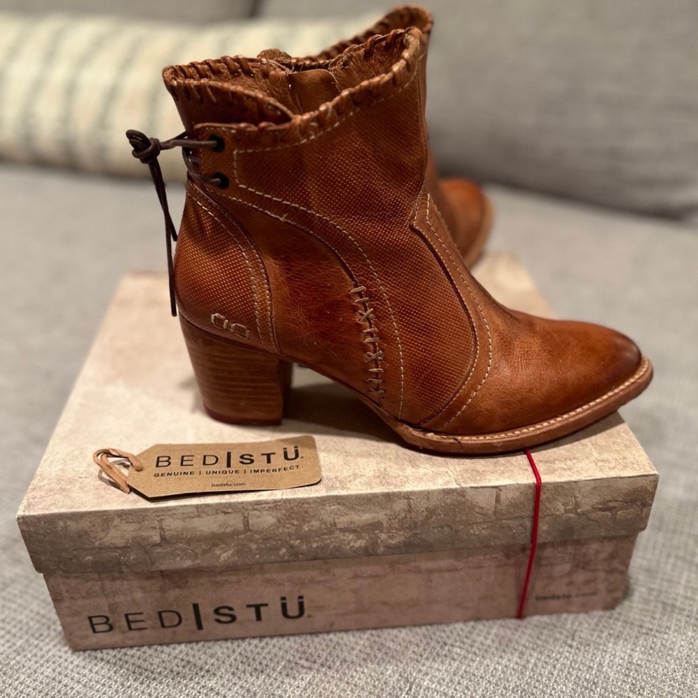 BED|STU Brown Heeled Boots